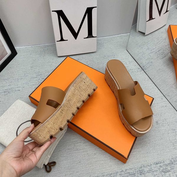 2023 h slippers women's summer wear fashion travel vacation beach shoes leather platform height increasing thick heels h cool sandals s, Black
2023 h slippers women's summer wear fashion travel vacation beach shoes leather platform height increasing thick heels h cool sandals s, Black