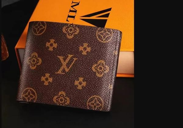 luxury leather purse wallets louiseitys designer wallets viutonitys retro handbag for men classic card holders coin vuttons famous man clutc, Red;black
luxury leather purse wallets louiseitys designer wallets viutonitys retro handbag for men classic card holders coin vuttons famous man clutc, Red;black