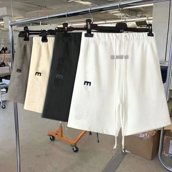 21ss reflective high street shorts men's casual sweatpants loose style drawstring shorts trend designer, White;black
21ss reflective high street shorts men's casual sweatpants loose style drawstring shorts trend designer, White;black