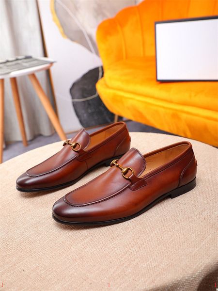 g15/5model designer leather shoes for men slip on patent leather mens casual oxford shoe moccasin glitter male footwear elegant man luxury d, Black
g15/5model designer leather shoes for men slip on patent leather mens casual oxford shoe moccasin glitter male footwear elegant man luxury d, Black