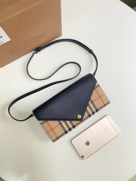 b new classic old flower envelope women's cowhide bag crossbody bag handbag handle shoulder bag
b new classic old flower envelope women's cowhide bag crossbody bag handbag handle shoulder bag