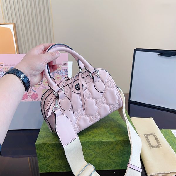 2023 designer bag womens tote bag fahison luxurys totes bags crossbody shoulder handbags ladies classic sac
2023 designer bag womens tote bag fahison luxurys totes bags crossbody shoulder handbags ladies classic sac