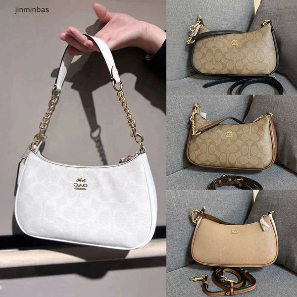 2023new fashion bags 70% factory direct sales wholesale retailorlai new glacier white old flower splicing stick underarm bag teri shoulder c
2023new fashion bags 70% factory direct sales wholesale retailorlai new glacier white old flower splicing stick underarm bag teri shoulder c