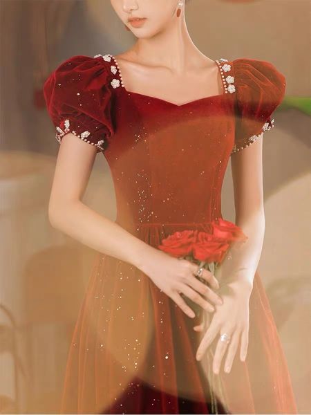 burgundy velour prom dresses puff sleeve a-line pearls shiny sequin square collar pleated banquet homecoming party evening gowns, Black
burgundy velour prom dresses puff sleeve a-line pearls shiny sequin square collar pleated banquet homecoming party evening gowns, Black
