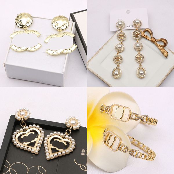 23ss 20style designer channel earring dangle chandelier letter stud 18k gold plated 925 silver tassel fashion women crystal rhinestone pearl
23ss 20style designer channel earring dangle chandelier letter stud 18k gold plated 925 silver tassel fashion women crystal rhinestone pearl