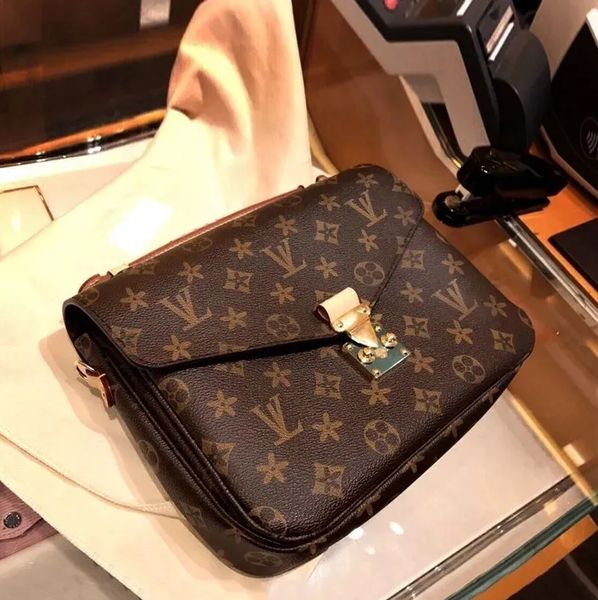 woman handbag bag date code serial number quality leather women purse messenger shoulder body pochette metis handbags louise purse vutton cr
woman handbag bag date code serial number quality leather women purse messenger shoulder body pochette metis handbags louise purse vutton cr