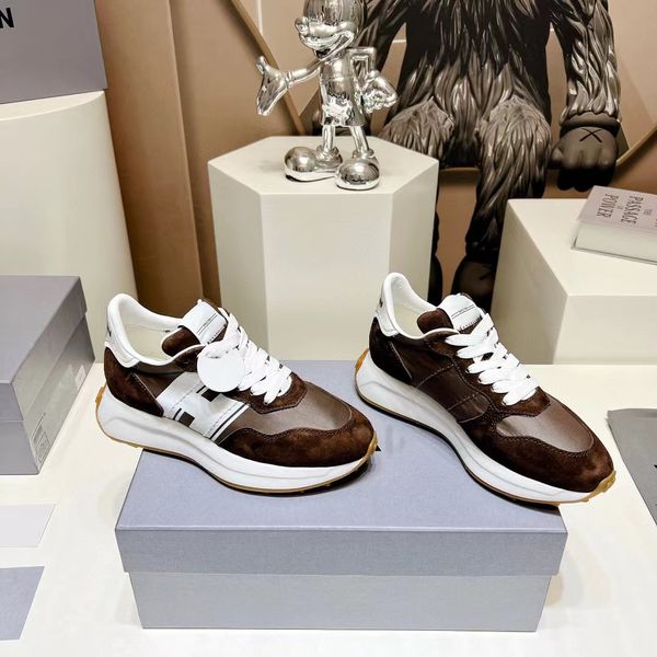 2023 luxury designer shoes couple match color sports casual shoes fashion casual shoes rubber non-slip outsole spring new model, Black
2023 luxury designer shoes couple match color sports casual shoes fashion casual shoes rubber non-slip outsole spring new model, Black