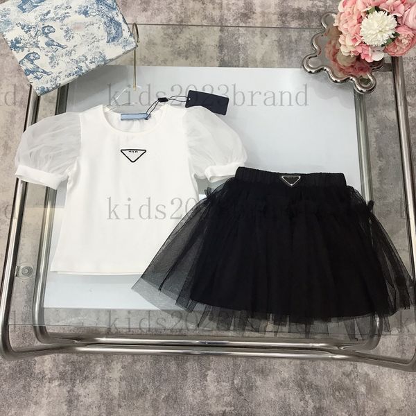 brand deisgner children tutu dress sets girls mesh panel pleated skirt with black t shirts two pieces sets fashion kids sports dresses set p, Red;yellow
brand deisgner children tutu dress sets girls mesh panel pleated skirt with black t shirts two pieces sets fashion kids sports dresses set p, Red;yellow