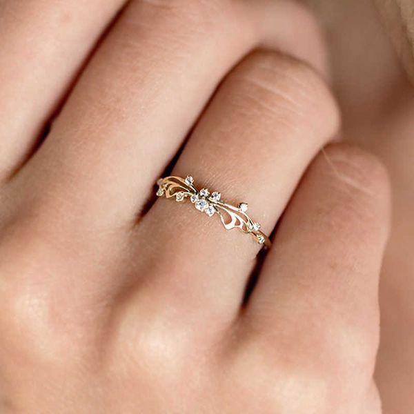band rings women's new fashion engagement flower finger rings crystal butterfly simple ring wedding bands shiny ring jewelry size 5 - 1, Silver
band rings women's new fashion engagement flower finger rings crystal butterfly simple ring wedding bands shiny ring jewelry size 5 - 1, Silver
