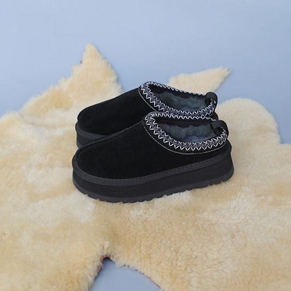ankle winter women's boots designer boots classic fashion short sleeve thickened low snow ethnic style one step women's boots ing, Black
ankle winter women's boots designer boots classic fashion short sleeve thickened low snow ethnic style one step women's boots ing, Black