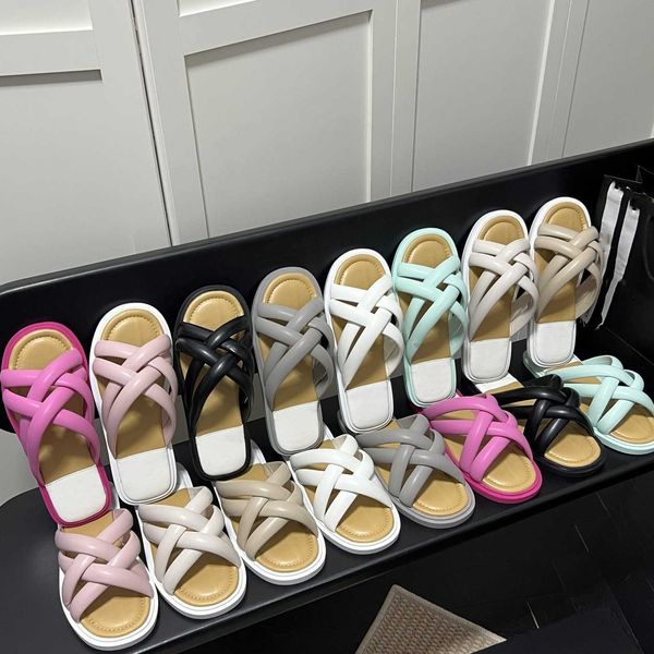 2023 designer luxury c slipper lady summer new style cross straps bread slippers flat comfort outdoor letter printing women leisure sandal f, Black
2023 designer luxury c slipper lady summer new style cross straps bread slippers flat comfort outdoor letter printing women leisure sandal f, Black