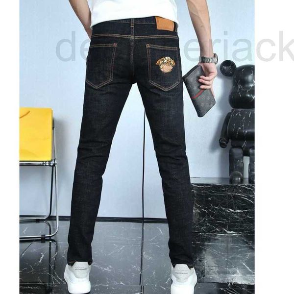 men's jeans designer high version men jeans fashion trousers vers pants medusa embroidered denim pants mens straight vm92, Blue
men's jeans designer high version men jeans fashion trousers vers pants medusa embroidered denim pants mens straight vm92, Blue