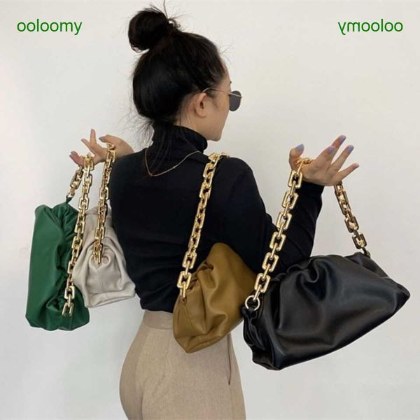 bottgs the cloud ins net red small quiet song huiqiao same thick chain pleated bag handheld shoulder women 2023 new trsg
bottgs the cloud ins net red small quiet song huiqiao same thick chain pleated bag handheld shoulder women 2023 new trsg