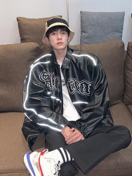 men's leather faux bomber jacket pu coat men black reflective s varsity autumn winter outerwear coats casual korean fashion 230324
men's leather faux bomber jacket pu coat men black reflective s varsity autumn winter outerwear coats casual korean fashion 230324