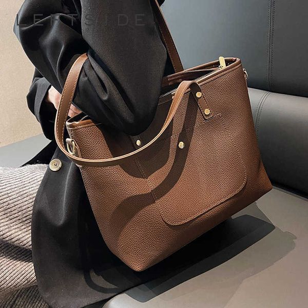 shoulder bags large totes for women trend fashion design leather handle side handbags and purse 230322
shoulder bags large totes for women trend fashion design leather handle side handbags and purse 230322