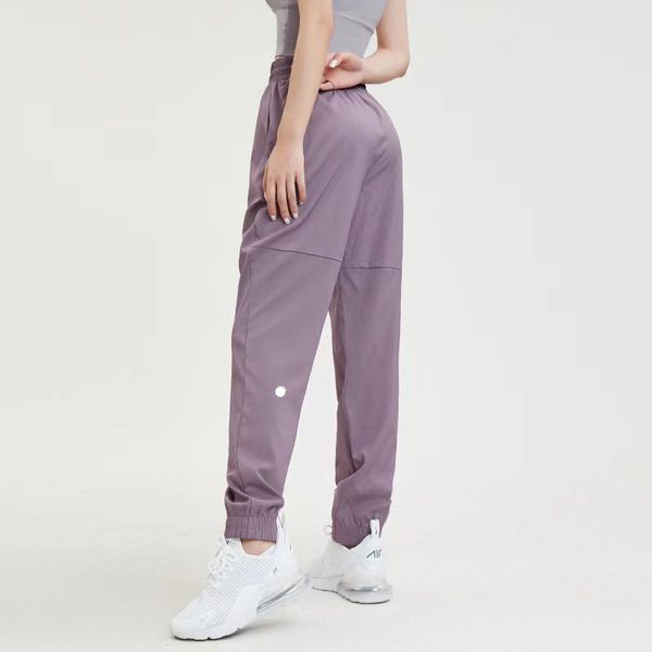 ll women's yoga nine pants running fitness jogging with zipper pocket high waist elastic casual jogging 4-color fashion 2023
ll women's yoga nine pants running fitness jogging with zipper pocket high waist elastic casual jogging 4-color fashion 2023