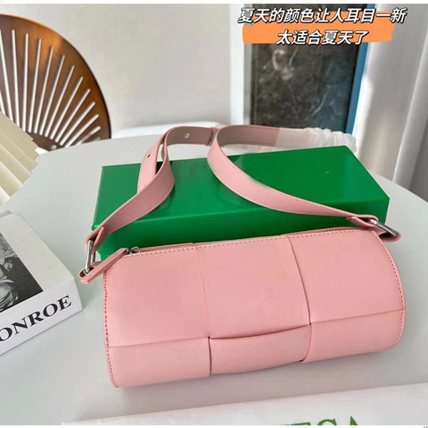 luxury bags woven leather messenger bag crossbody singler shoulder shopping bag soft women woven handbags brand tote bags
luxury bags woven leather messenger bag crossbody singler shoulder shopping bag soft women woven handbags brand tote bags