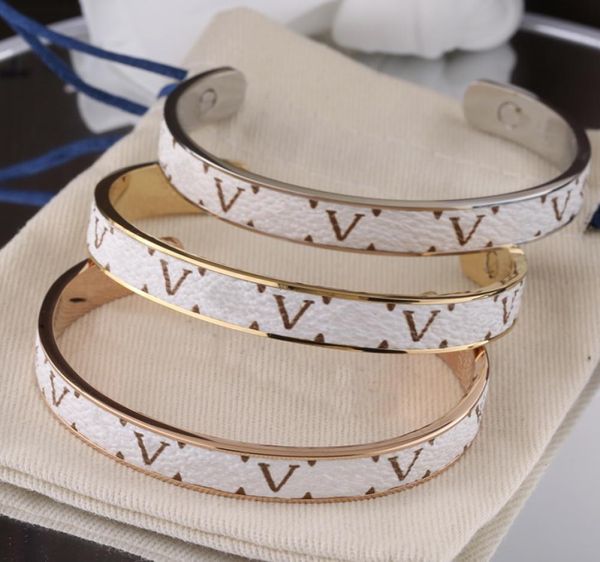 2022 fashion classic cuff leather bracelet personality open bracelet designer for men and women stainless steel jewel2473178, White
2022 fashion classic cuff leather bracelet personality open bracelet designer for men and women stainless steel jewel2473178, White