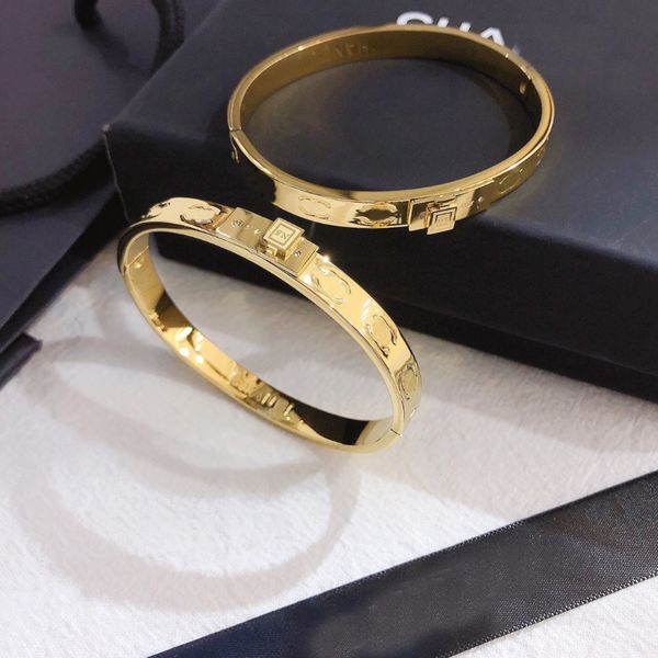 2023 designer bangles luxury bracelets bottle bangle stamp america fashion style women man size bangle stainless steel wedding love gift jew, Black
2023 designer bangles luxury bracelets bottle bangle stamp america fashion style women man size bangle stainless steel wedding love gift jew, Black