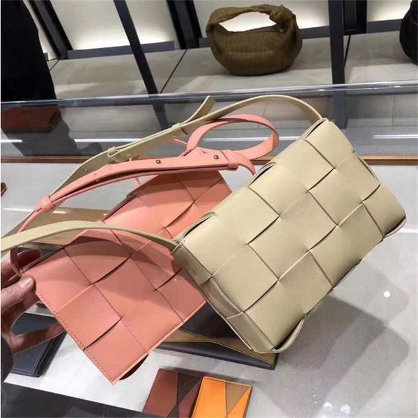 venetas bag leather designer bottegas cassette woven flap postman 15 compartment pillow small square zc
venetas bag leather designer bottegas cassette woven flap postman 15 compartment pillow small square zc