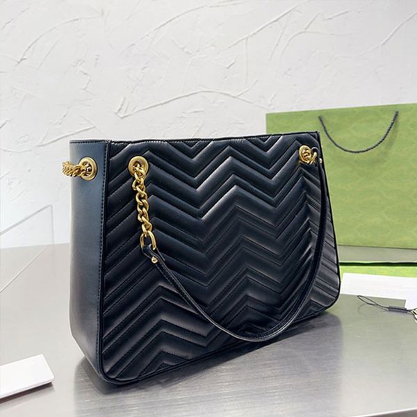 marmont tote bag chain shoulder bags genuine leather handbags large capacity shopping bags cross body purse fashion letter golden hardware i 
marmont tote bag chain shoulder bags genuine leather handbags large capacity shopping bags cross body purse fashion letter golden hardware i