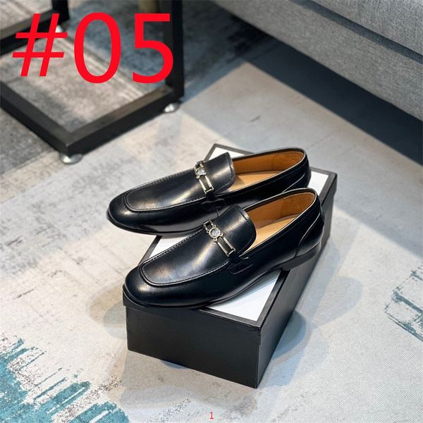 g9/11model men leather shoes men designer dress shoes formal wedding party shoes for men retro brogue shoes luxury brand men's oxfords, Black
g9/11model men leather shoes men designer dress shoes formal wedding party shoes for men retro brogue shoes luxury brand men's oxfords, Black