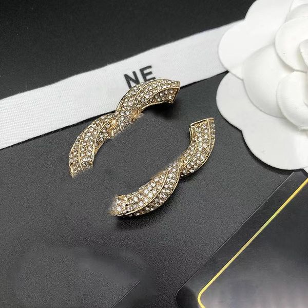 classic luxury double letter brooch designer irregularity diamond brand brooches gold plated for women charm wedding gift party jewelry acce, Gray
classic luxury double letter brooch designer irregularity diamond brand brooches gold plated for women charm wedding gift party jewelry acce, Gray