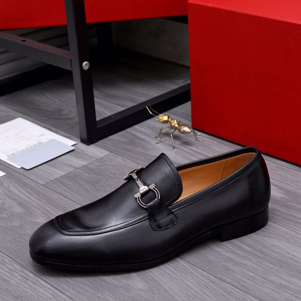 2023 men's fashion dress shoes genuine leather casual flats male brand designer office wedding party formal slip on oxfords size 38-44, Black
2023 men's fashion dress shoes genuine leather casual flats male brand designer office wedding party formal slip on oxfords size 38-44, Black
