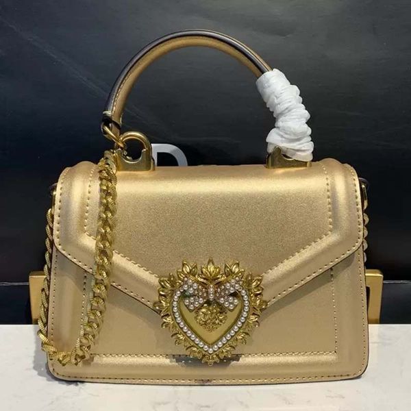 spring summer new design one shoulder diagonal bag retro solid color pearl love buckle leather handbag ladies new envelope bag fashion multi
spring summer new design one shoulder diagonal bag retro solid color pearl love buckle leather handbag ladies new envelope bag fashion multi