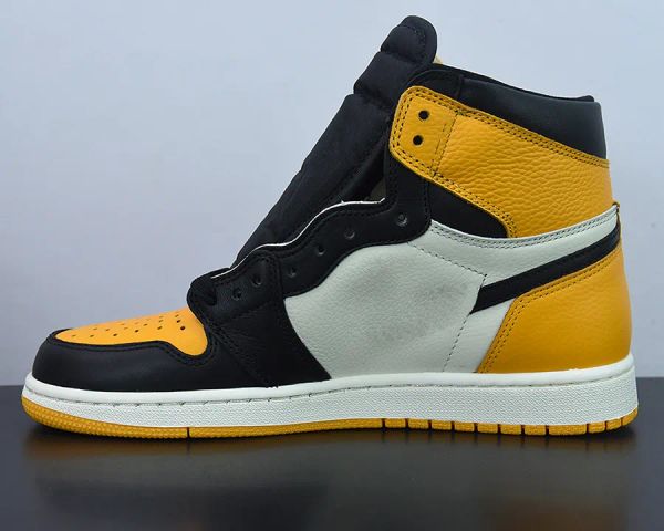 2023 with box basketball shoes jumpman 1 high og mens 1s hyper royal university white yellow toe black hook womens luxurys designers port ou
2023 with box basketball shoes jumpman 1 high og mens 1s hyper royal university white yellow toe black hook womens luxurys designers port ou