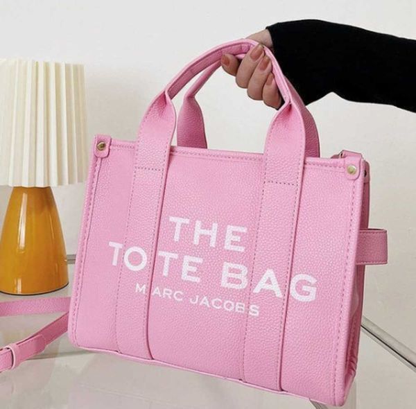 marc the tote bag single shoulder handbag large capacity crossbody bags genuine leather fashion letter print the square shopping handbags
marc the tote bag single shoulder handbag large capacity crossbody bags genuine leather fashion letter print the square shopping handbags