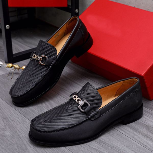 new 2023 men's dress shoes fashion genuine leather designer business flats brand wedding formal suit platform oxfords size 38-44, Black
new 2023 men's dress shoes fashion genuine leather designer business flats brand wedding formal suit platform oxfords size 38-44, Black