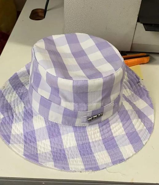 2023 summer fisherman hat card cover metal logo wide-brimmed hat le bob artisan women brand bucket hat luxury designer women, Blue;gray
2023 summer fisherman hat card cover metal logo wide-brimmed hat le bob artisan women brand bucket hat luxury designer women, Blue;gray