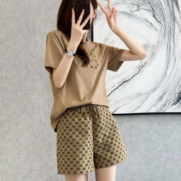 women's shorts women's summer clothes short sleeve t-shirt pants two-piece set letter embroidery casual sports suit 230325, White;black
women's shorts women's summer clothes short sleeve t-shirt pants two-piece set letter embroidery casual sports suit 230325, White;black
