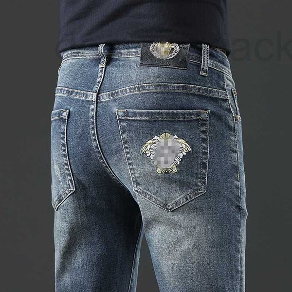 men's jeans designer autumn korean small feet pants slim fit thick european embroidered medusa blue 1h1z
men's jeans designer autumn korean small feet pants slim fit thick european embroidered medusa blue 1h1z