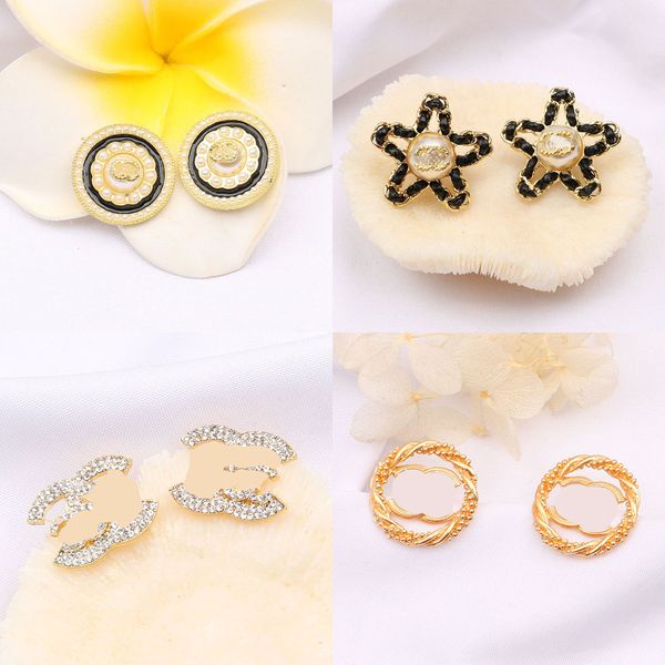 23ss 20style mixed brand designer double letters stud hoop 18k gold plated 925 silver circle women crystal rhinestone pearl earring wedding, Golden;silver
23ss 20style mixed brand designer double letters stud hoop 18k gold plated 925 silver circle women crystal rhinestone pearl earring wedding, Golden;silver