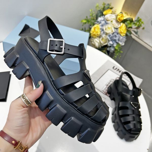 2023 nappa sandal nastro technical monolith designer slides sandale for womens ladies summer fashion luxury platform sliders black white sho
2023 nappa sandal nastro technical monolith designer slides sandale for womens ladies summer fashion luxury platform sliders black white sho