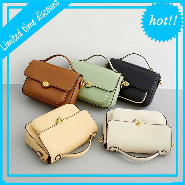 fashion luxury designer bag live broadcast women's postman premium feel handbill of lading shoulder underarm small brand simple party c
fashion luxury designer bag live broadcast women's postman premium feel handbill of lading shoulder underarm small brand simple party c