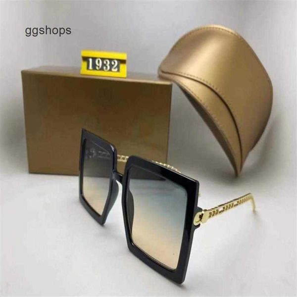 2021 men new sunglass square shape model number mod 1932 mens fashion original design high sun glass wind with box256j, White;black
2021 men new sunglass square shape model number mod 1932 mens fashion original design high sun glass wind with box256j, White;black