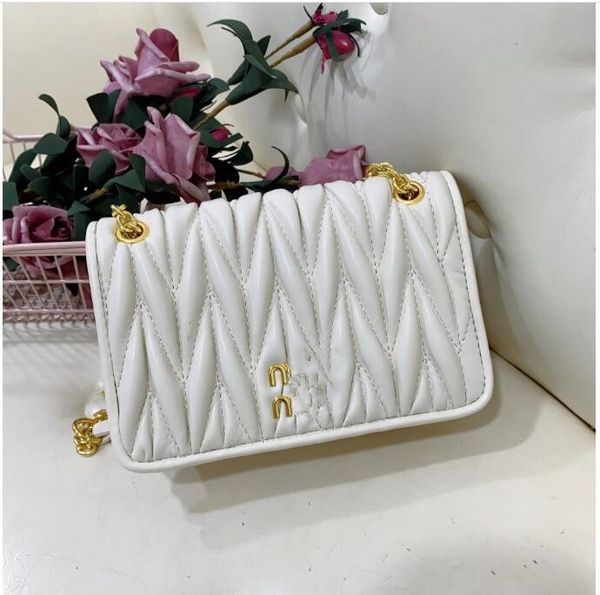 classic golden shoulder bag sheepskin leather crossbody handbag purse wrinkle fashion letter handbags clutch pleated wallets flap messenger
classic golden shoulder bag sheepskin leather crossbody handbag purse wrinkle fashion letter handbags clutch pleated wallets flap messenger