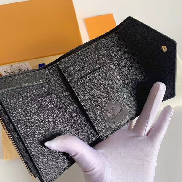 wholesale designer woman wallet short wallet bag chain bag key bag coin purse fashion luxury classic 5a leather quality men and women storag, Red;black
wholesale designer woman wallet short wallet bag chain bag key bag coin purse fashion luxury classic 5a leather quality men and women storag, Red;black