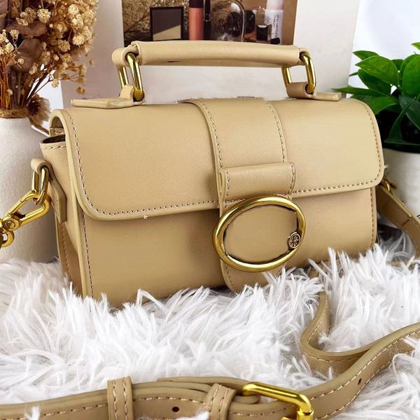 fashion shoulder bags designer brand women's cross-body handbag high-quality leather handbag new diagonal body chain messenger bag seni
fashion shoulder bags designer brand women's cross-body handbag high-quality leather handbag new diagonal body chain messenger bag seni