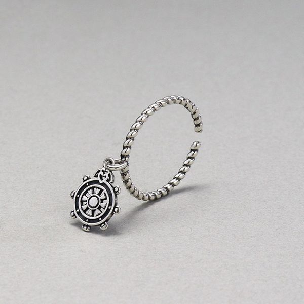 ring 925 sterling silver trend ornaments roulette ring student designed couple silver jewelry opening pair ring wholesale
ring 925 sterling silver trend ornaments roulette ring student designed couple silver jewelry opening pair ring wholesale