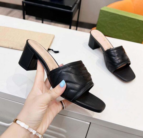 wholesale brand woman slipper designer lady sandals summer jelly slide high heel slippers luxury casual shoes womens leather alphabet beach, Black
wholesale brand woman slipper designer lady sandals summer jelly slide high heel slippers luxury casual shoes womens leather alphabet beach, Black