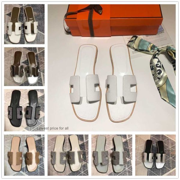 2021 slipper luxury designer leather ladies sandals summer flat shoes fashion beach women slippers letter drag 35-42, Black
2021 slipper luxury designer leather ladies sandals summer flat shoes fashion beach women slippers letter drag 35-42, Black