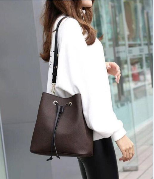 sales newe luxury designer women shoulder bags leather old flower bucket bag famous drawstring handbags cross body purse 9028#yhg
sales newe luxury designer women shoulder bags leather old flower bucket bag famous drawstring handbags cross body purse 9028#yhg