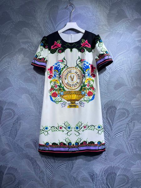 2023 summer flower tank dress, premium european small fragrance a-line dress printed contrast round neck heavy craft, Black;gray
2023 summer flower tank dress, premium european small fragrance a-line dress printed contrast round neck heavy craft, Black;gray