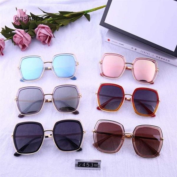design sunglasses -2019 new lady large frame color film trend polarized sunglasses tr hd polarized lens model 2453232d, White;black
design sunglasses -2019 new lady large frame color film trend polarized sunglasses tr hd polarized lens model 2453232d, White;black