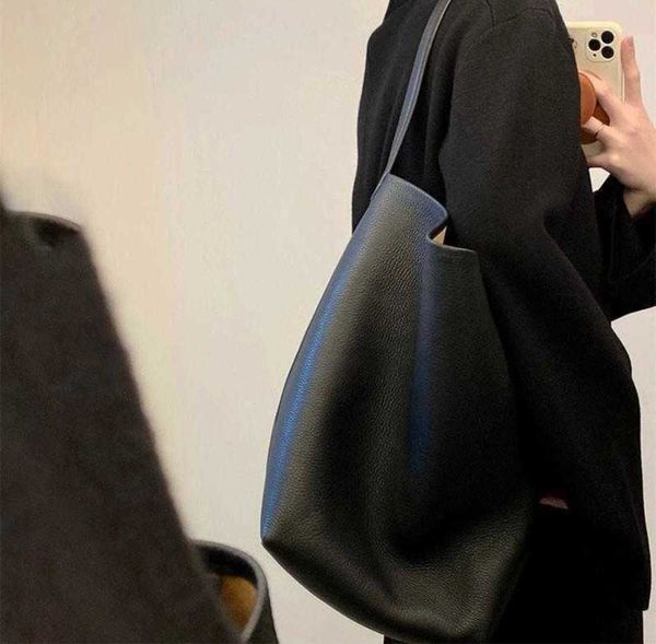 evening bags designer bag bucket bag small big and versatile new tote handbag large capacity single shoulder portable real leather sj
evening bags designer bag bucket bag small big and versatile new tote handbag large capacity single shoulder portable real leather sj