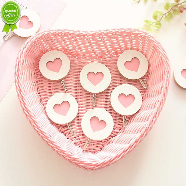 4pcs/lot wall sticker self-adhesive hook pink girl hook cute cartoon creative stainless steel self-adhesive kitchen sticky hook without punc
4pcs/lot wall sticker self-adhesive hook pink girl hook cute cartoon creative stainless steel self-adhesive kitchen sticky hook without punc